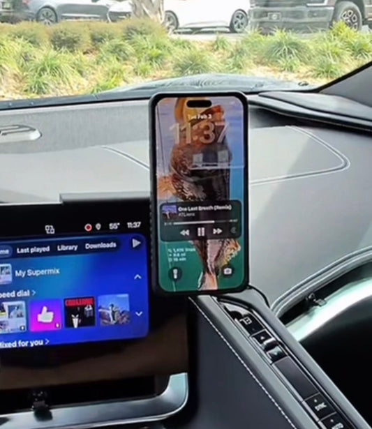 C8 Corvette 2020-2025 MagSafe iPhone Charger